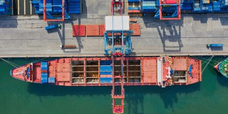 US Importers Face Record $16.5 Billion Tariff Bill in April
