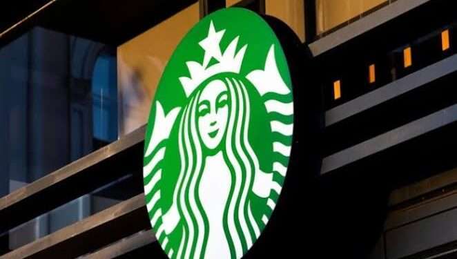 Starbucks Shifts Strategy to Revive Growth: More Baristas, Fewer Machines, and Focus on Customer Experience