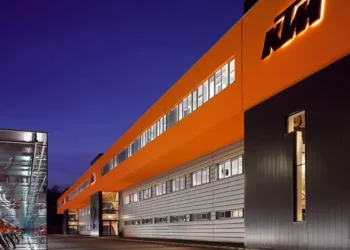 Bajaj Auto Takes Rs 5,250 Crore Loan to Support KTM Before Funding Deadline