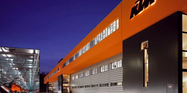 Bajaj Auto Takes Rs 5,250 Crore Loan to Support KTM Before Funding Deadline