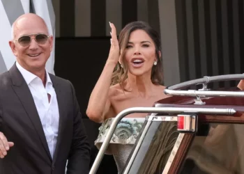 Jeff Bezos and Lauren Sánchez’s Venice Wedding Welcomes Ivanka Trump and Bill Gates Among Star Guests