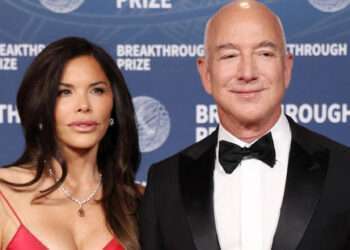 Venice Residents Protest Jeff Bezos’ Wedding Over Overtourism Concerns