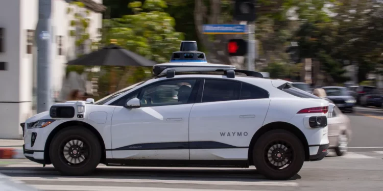 Robotaxis and Surveillance: Waymo Footage Now Aiding Police Investigations