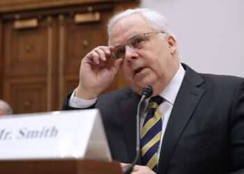 Frederick W. Smith, FedEx Founder and Visionary, Dies at 80