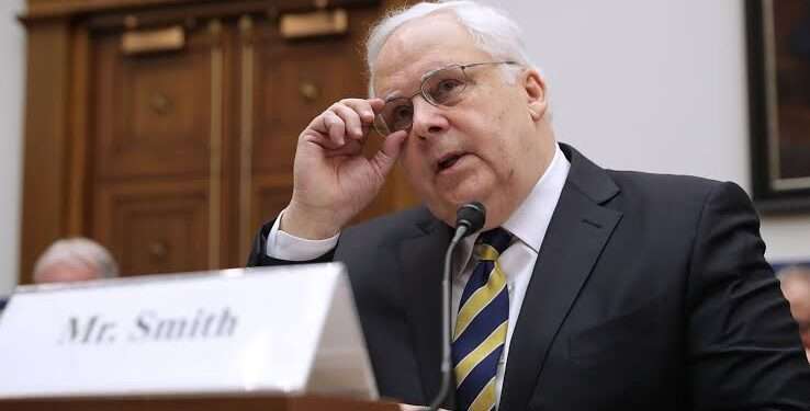 Frederick W. Smith, FedEx Founder and Visionary, Dies at 80