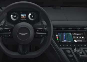 Apple CarPlay Ultra Hits Roadblocks as Major Automakers Push Back
