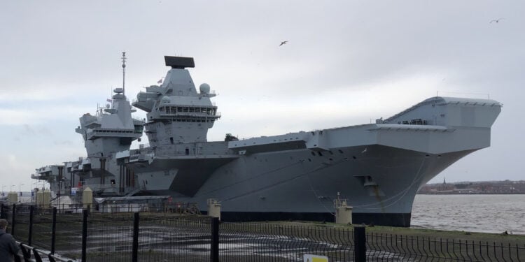 LAN Parties at Sea: The Royal Navy’s HMS Prince of Wales Just Got a Full-Fledged Esports Suite