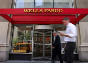Wells Fargo Halts China Travel After Employee Faces Exit Ban