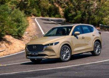 Mazda CX-5 Enters Third Generation with Radical Interior Overhaul