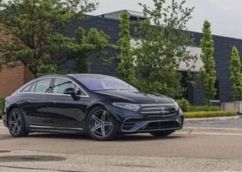 Mercedes-Benz Pauses EQ EV Sales in U.S.