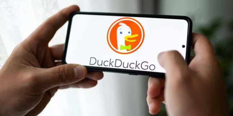 DuckDuckGo Now Filters AI-Generated Images