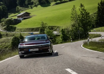 Lucid Breaks World Record with 750-Mile Drive on a Single Charge
