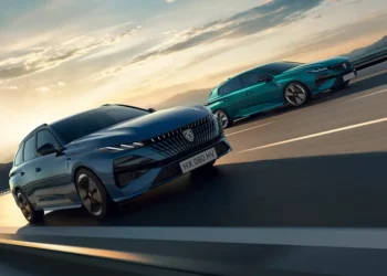 Peugeot 308 Facelift Revealed with Bold New Look and Upgraded Powertrains