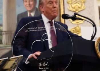 Tim Cook Gifts Trump Custom Apple Glass Sculpture as Company Commits $100 Billion to U.S. Manufacturing
