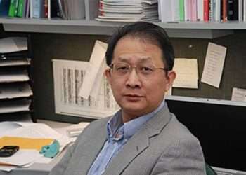 Renowned Cancer Scientist Feng Gensheng Returns to China After Four Decades in North America