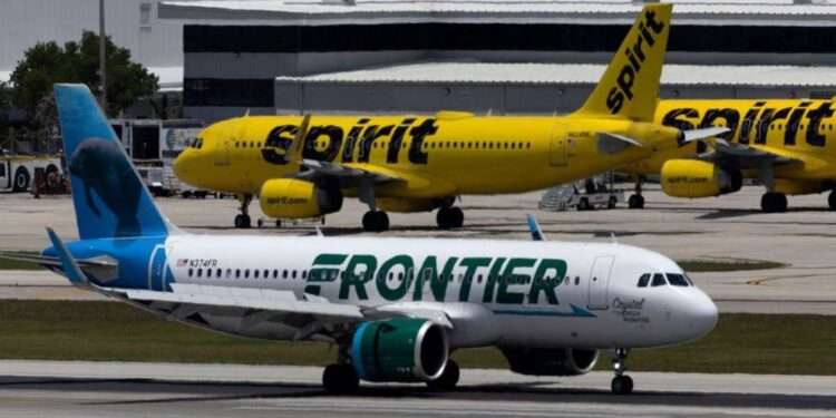Frontier Airlines Chair Meets Spirit Airlines Leader to Discuss Industry Challenges; No Acquisition Talks Yet