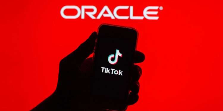 New TikTok US Deal Gives 80% Stake to Oracle-Led Investor Consortium
