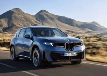 BMW Unveils iX3, Previews Next-Gen i3 Electric Sedan