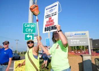 Boeing Reaches Tentative Deal to End Worker Strike