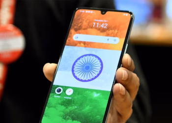 Smartphone Exports Surge 39% in August 2025 as Industry Counters Slowdown Claims