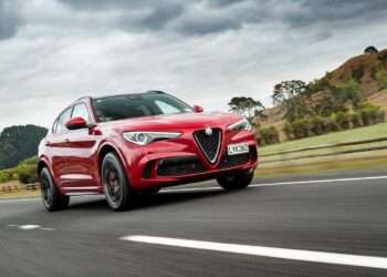 Alfa Romeo Extends Giulia and Stelvio Production Amid EV Shift Challenges
