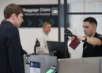 US Expands Biometric Rules: All Immigrants and Foreign Visitors to Be Photographed When Entering and Leaving the U.S.