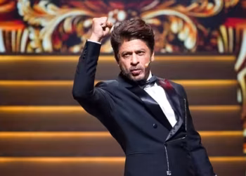 Shah Rukh Khan Becomes World’s Richest Actor With $1.4 Billion Net Worth, Surpasses Taylor Swift and Cruise
