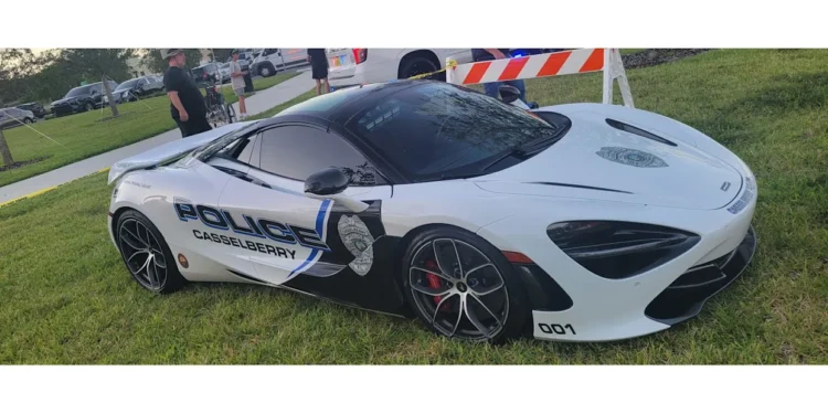 Florida Police Roll Out a McLaren 720S! But There’s a Twist!