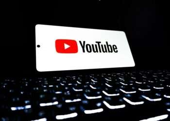 YouTube Music's New AI Host Interrupts Songs with Unskippable Banter