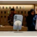 Apple Cuts iPhone 17 Cashback in India Due to Supply Shortage