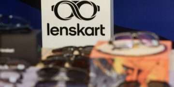 Lenskart IPO Day 2: Investor Frenzy Pushes Subscription Over 2x Despite Valuation Concerns