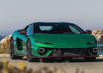 Lamborghini’s New 10,000-RPM V8 Is Built to Last Well Into the Next Decade
