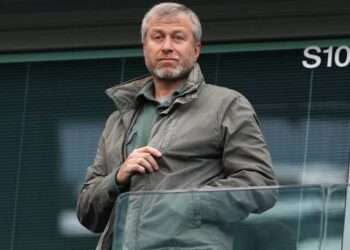 Abramovich’s Chelsea Sale Funds Still Frozen, Leaving Ukraine Aid Promise in Limbo