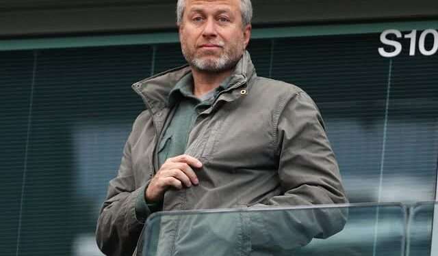 Abramovich’s Chelsea Sale Funds Still Frozen, Leaving Ukraine Aid Promise in Limbo