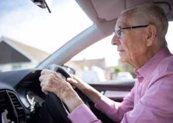 UK Considers Mandatory Eye Tests for Drivers Over 70