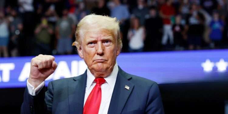 Trump to Roll Back Biden Fuel Rules, Ease Path for Gas Cars