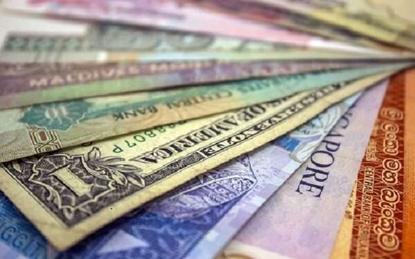 Rupee Falls 16 Paise to 90.11 Against US Dollar on Monday Amid Crude Oil Rise