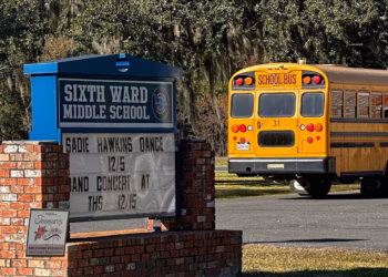 13-Year-Old Girl Expelled After Attacking Boy Who Shared AI-Generated Nude Image of Her