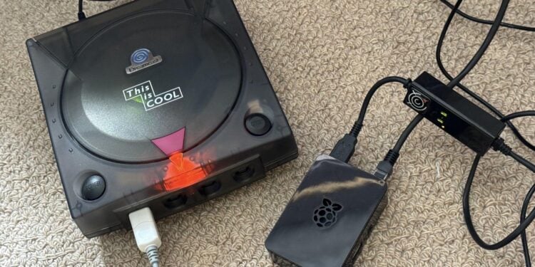Google Update Quietly Cuts Off Web Browsing on Sega Dreamcast’s Official Browser