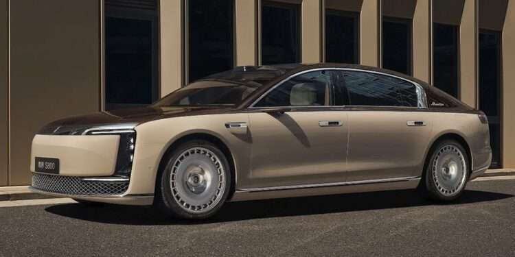 Huawei’s Maextro S800 Is Quietly Rewriting China’s Luxury Car Rulebook