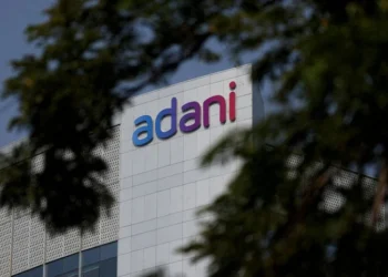 Adani Solar Enters Wood Mackenzie’s Global Top 10, Only Indian Firm on the List