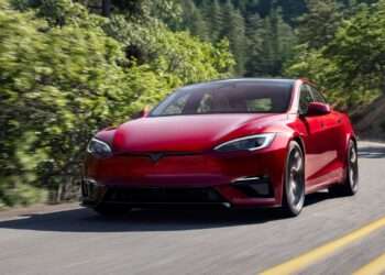 Tesla Ends Model S and X Production to Make Way for Humanoid Robots