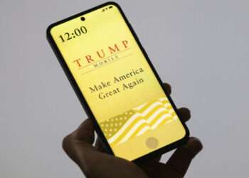 Democrats Press FTC to Scrutinize Trump Mobile Over Delayed Phone Launch and U.S. Manufacturing Claims