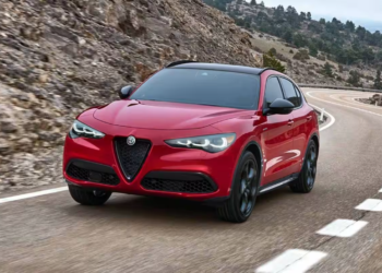 Alfa Romeo Delays Giulia and Stelvio to 2028