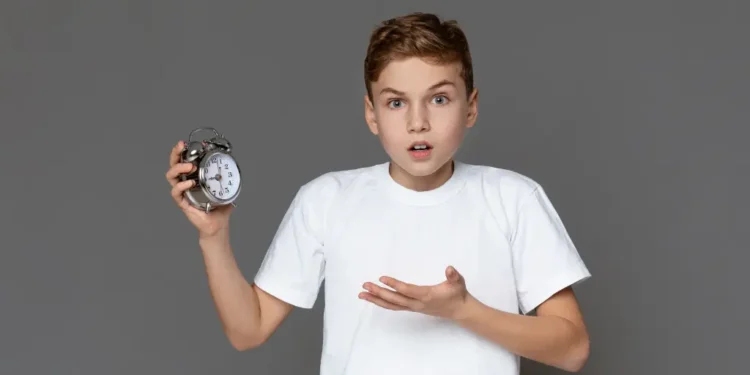 NYC Phone Ban Reveals Students Can't Read Analog Clocks