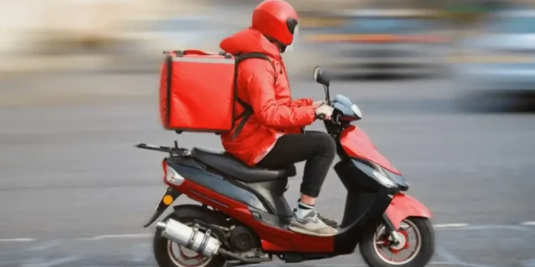 Delivery Partner Killed in Hyderabad Sparks Fresh Debate on Hyper-Fast Delivery Models