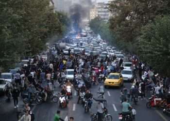 Iran Removes Irancell Chief After Dispute Over Internet Shutdown During Unrest