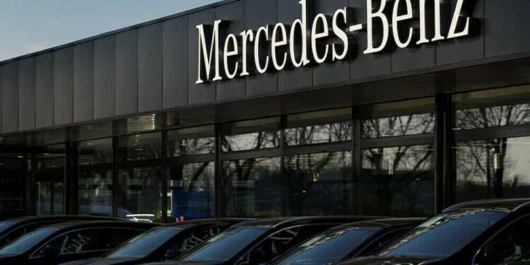 Mercedes Feels the Heat as Profits Drop in 2025