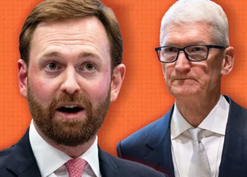 Trump FTC Urges Apple News to Boost Visibility for Conservative Media Outlets
