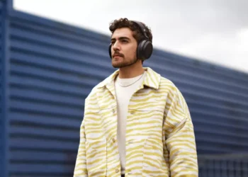 Head phones